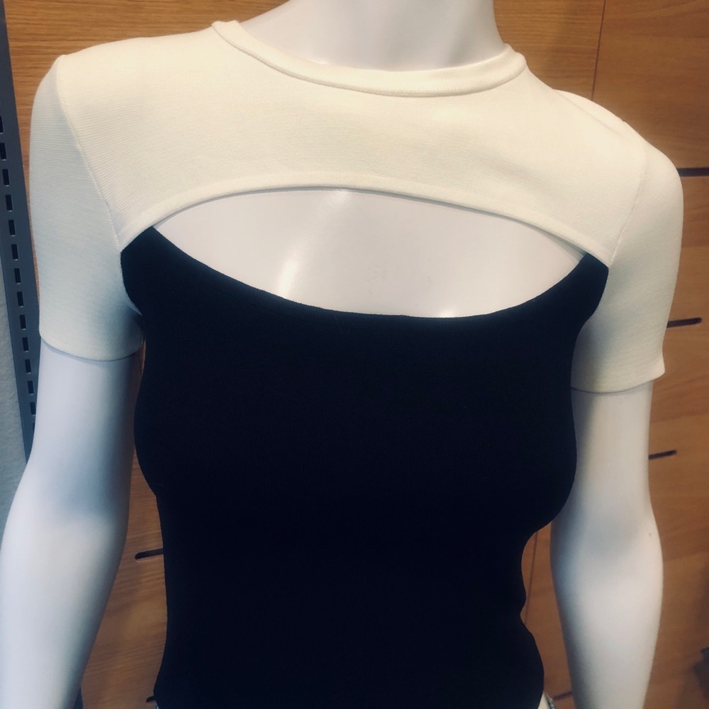 Stylish Black and Off White Women's Top size S